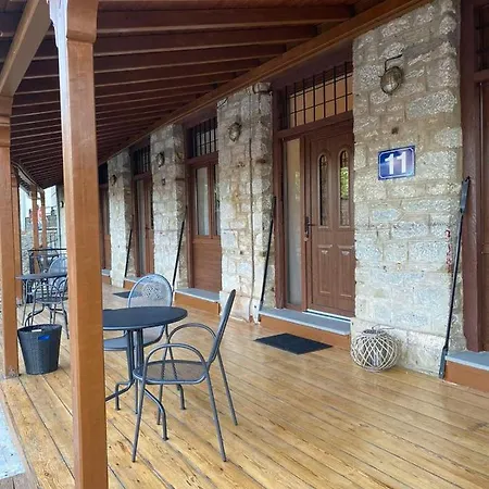 11 Luxury Apartments Metsovo Exterior photo